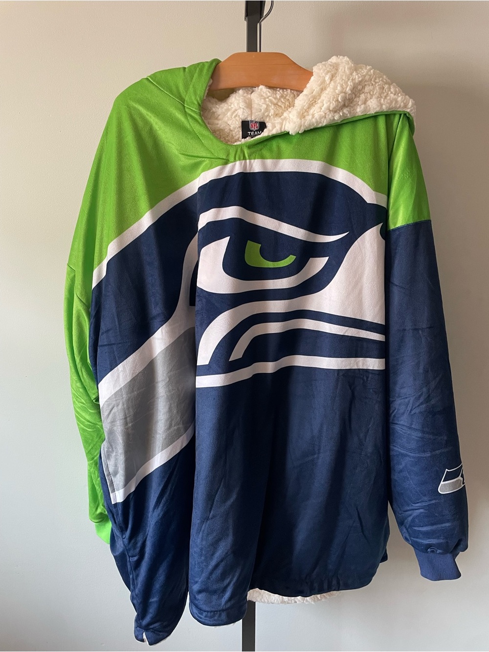 Seattle Seahawks Oversized Sherpa Lined Hoodie Blanket Snuggie One Size Unisex